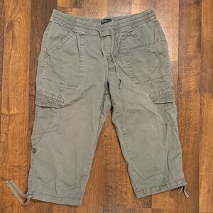 Supplies Olive Green Cargo Utility Capri Pants (size 12)